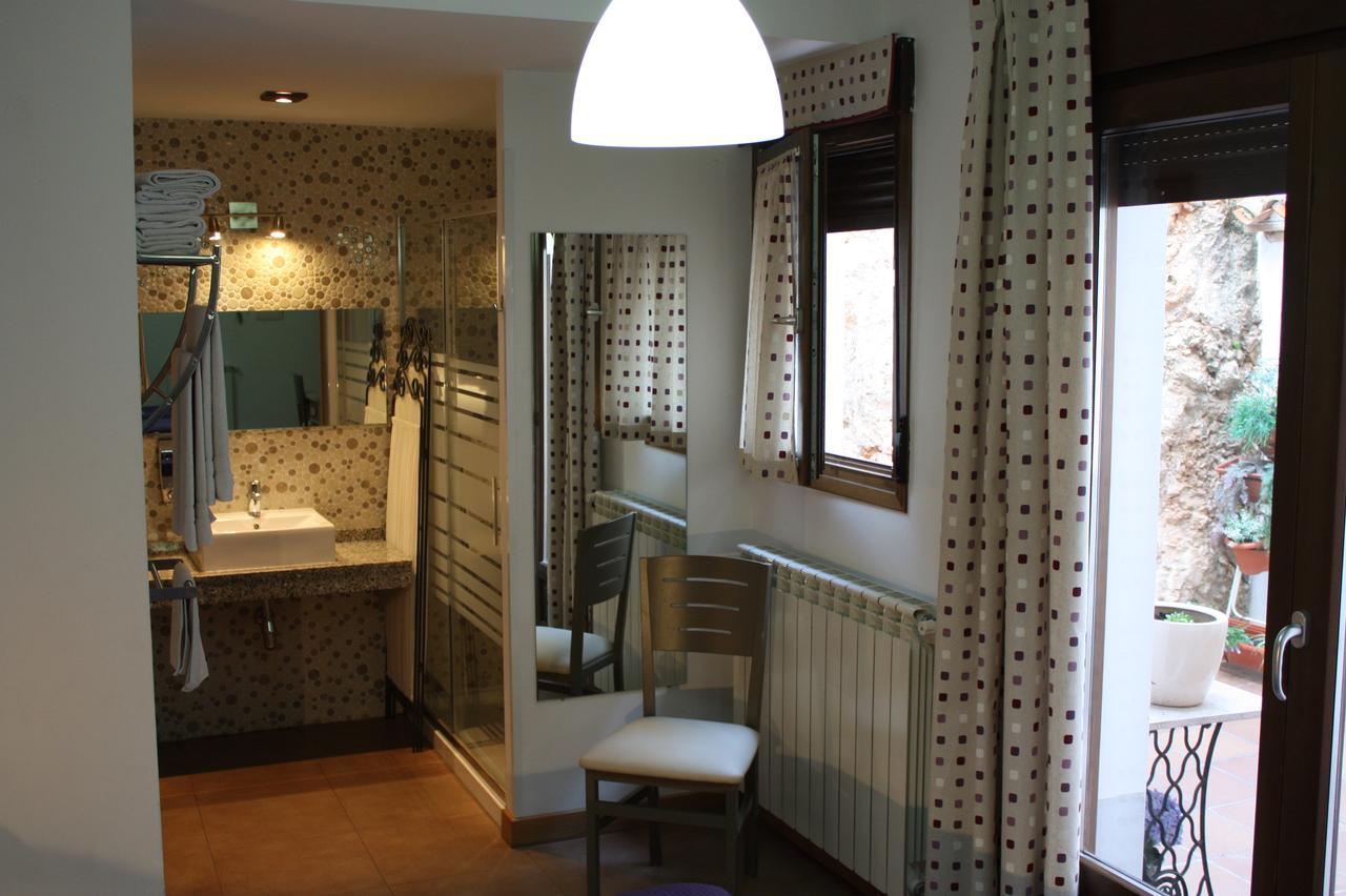 Hostal La Ribera Del Jucar เกว็งกา ภายนอก รูปภาพ